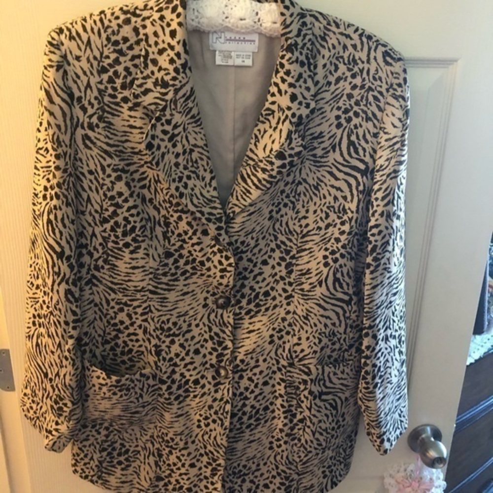 Nygard Suit Top in Animal Print